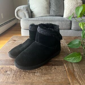 Minnetonka boots